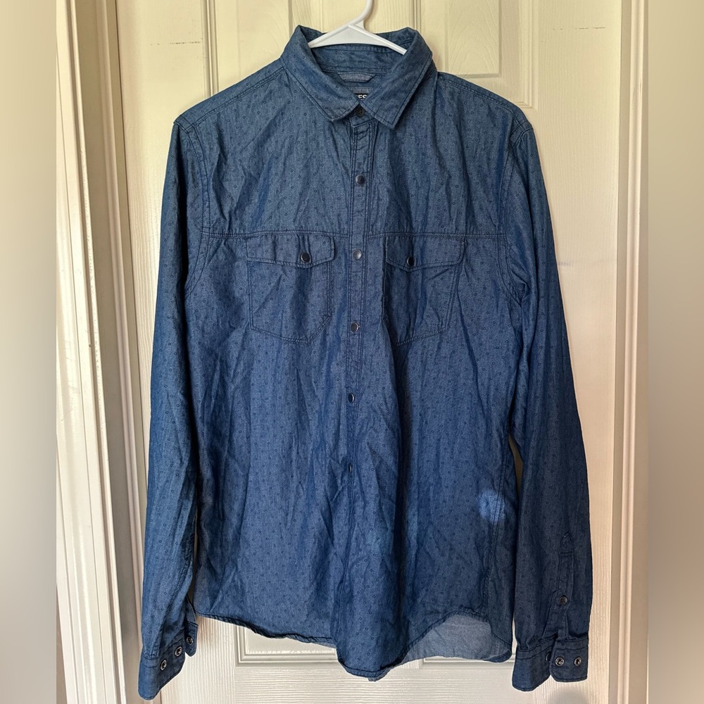 Express Men’s Flannel - Size Medium